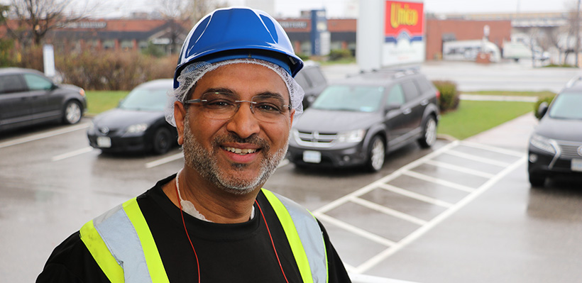 Union Steward Harvinder pictured at work. 